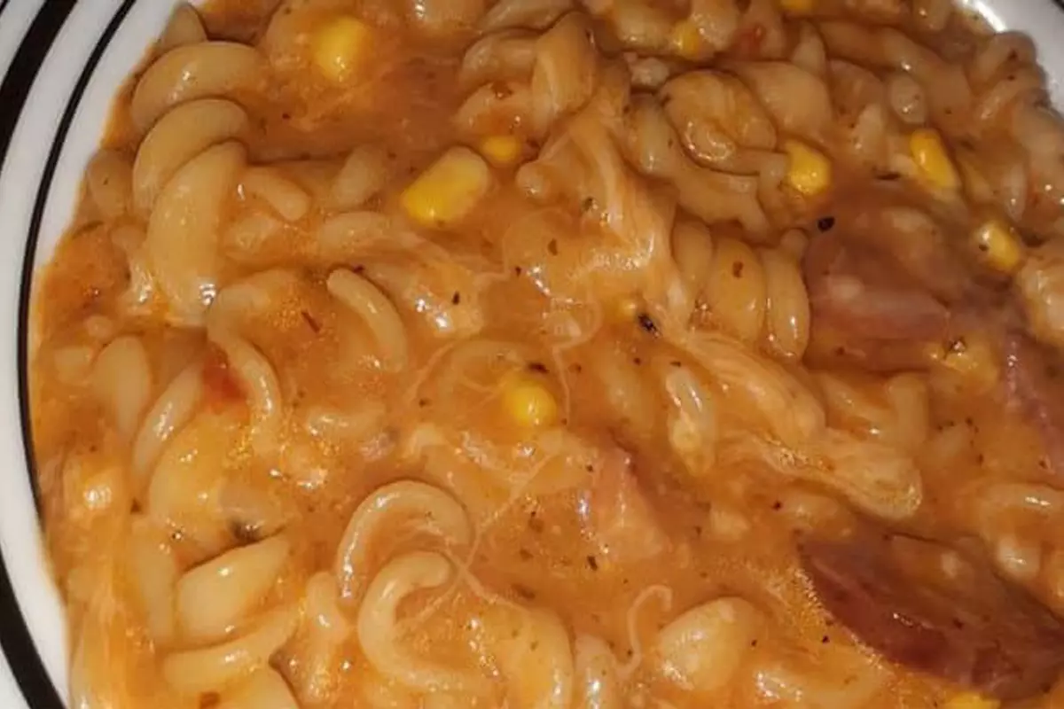 macarrão com calabresa na panela de pressão