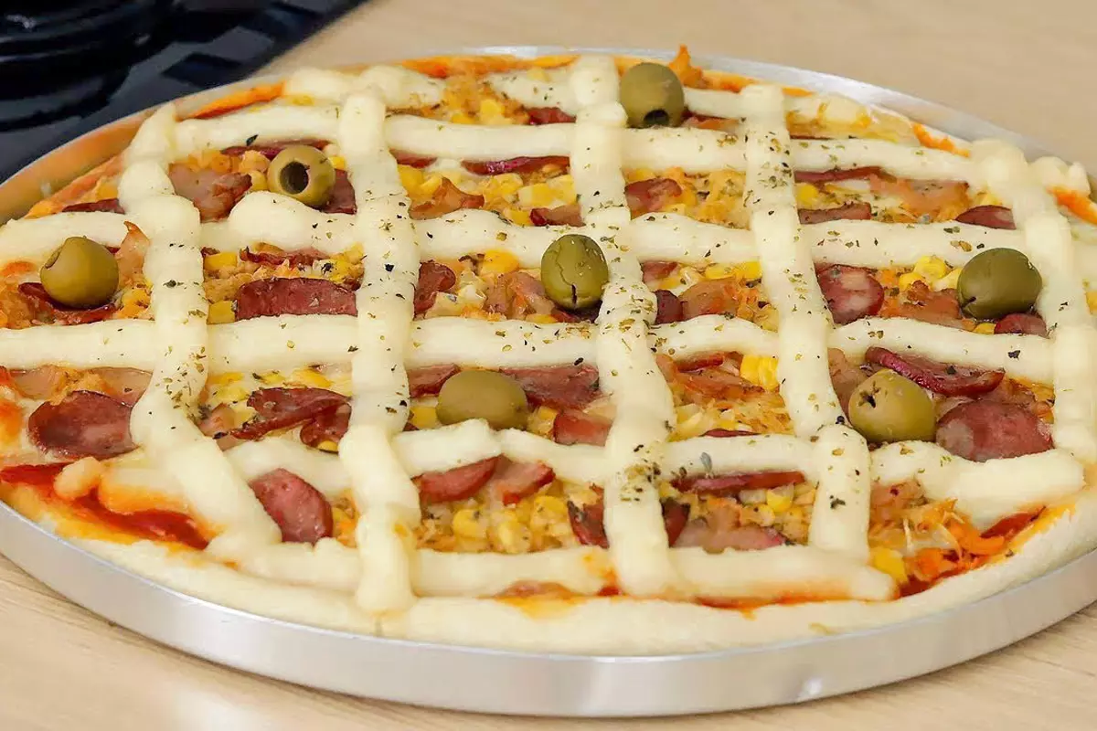 Leia mais sobre o artigo Pizza caseira receita tradicional da família do meu marido